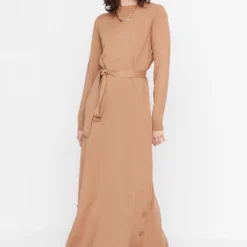 TRENDYOL MODEST Kleid - Braun - A-Linie