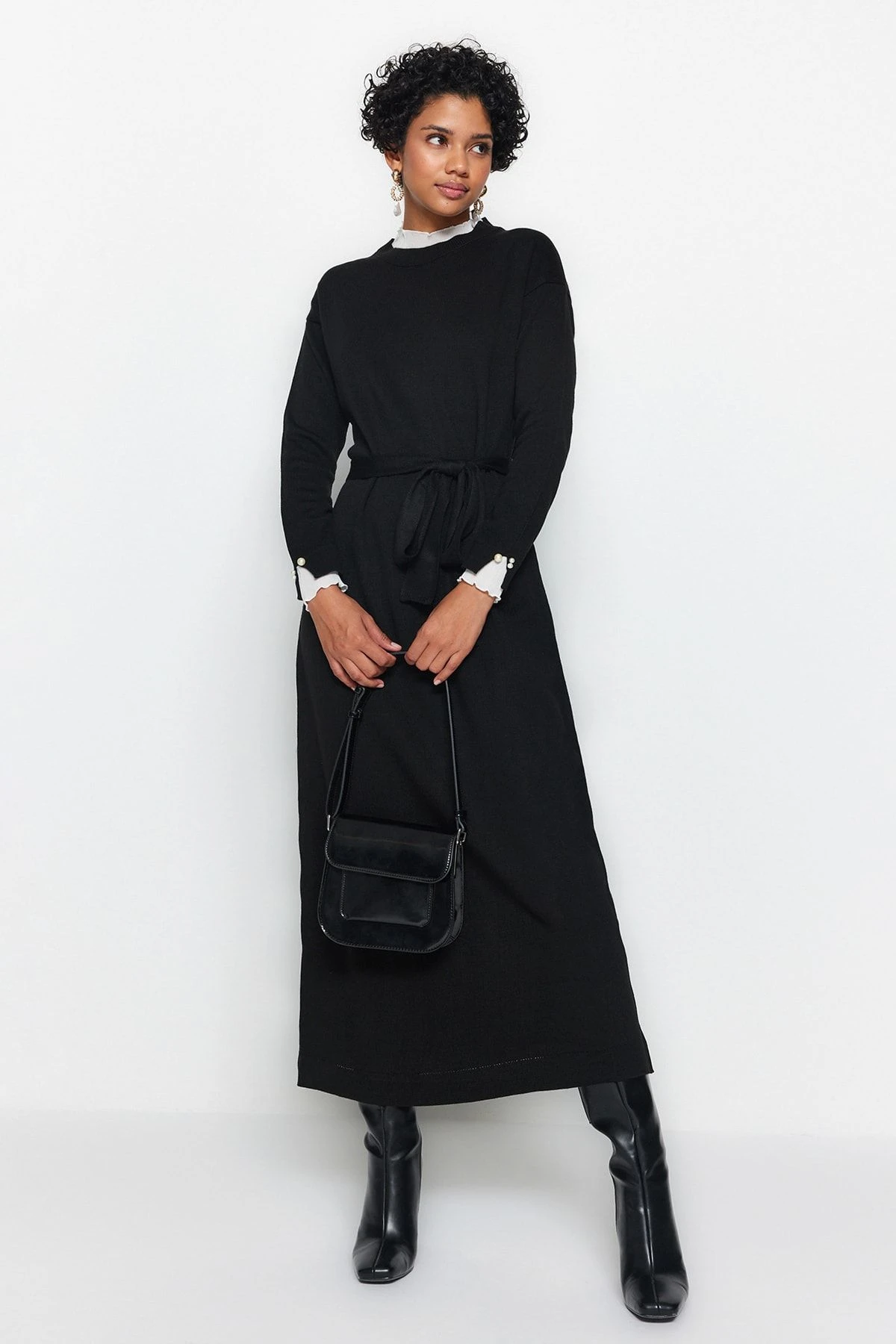 TRENDYOL MODEST Kleid - Schwarz - Shift