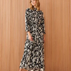 LC Waikiki Kleid - Schwarz - Shift Damen Kleider 679262180 6 LC Waikiki Kleid - Schwarz - Shift Damen Kleider 679262180 -Deutschland Lady Echt Verkaufs-Shop 2 org zoom 326