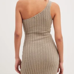 NA-KD Kleid - Braun - Asymmetrisch Damen Kleider 712201500 -Deutschland Lady Echt Verkaufs-Shop 2 org zoom 581