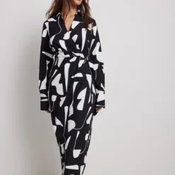 NA-KD Kleid - Mehrfarbig - Wickelschnitt Damen Kleider 694728126 -Deutschland Lady Echt Verkaufs-Shop 2 org zoom 666