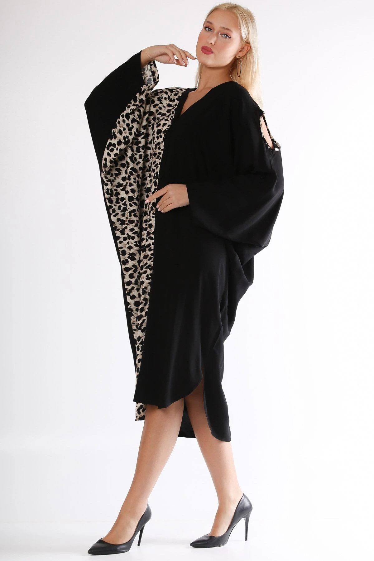 Chiccy Große Größen In Kleid - Schwarz - A-Linie Damen Kleider 645204119 5 Chiccy Große Größen In Kleid - Schwarz - A-Linie Damen Kleider 645204119 – Bild 3