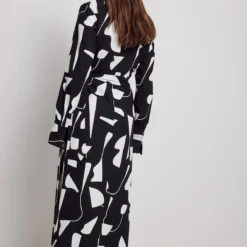 NA-KD Kleid - Mehrfarbig - Wickelschnitt Damen Kleider 694728126 -Deutschland Lady Echt Verkaufs-Shop 3 org zoom 586