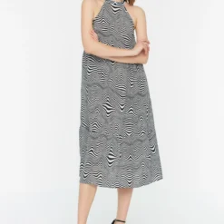 Trendyol Collection Kleid - Schwarz - Shift Damen Kleider 217492208 -Deutschland Lady Echt Verkaufs-Shop 3 org zoom 88